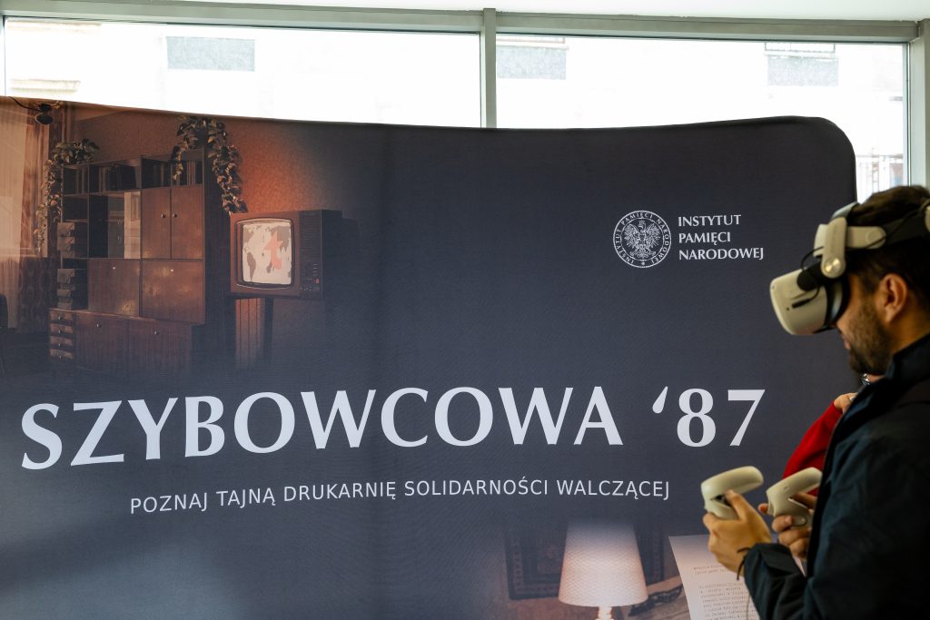 Stanowisko IPN Targi pracy i Praktyk