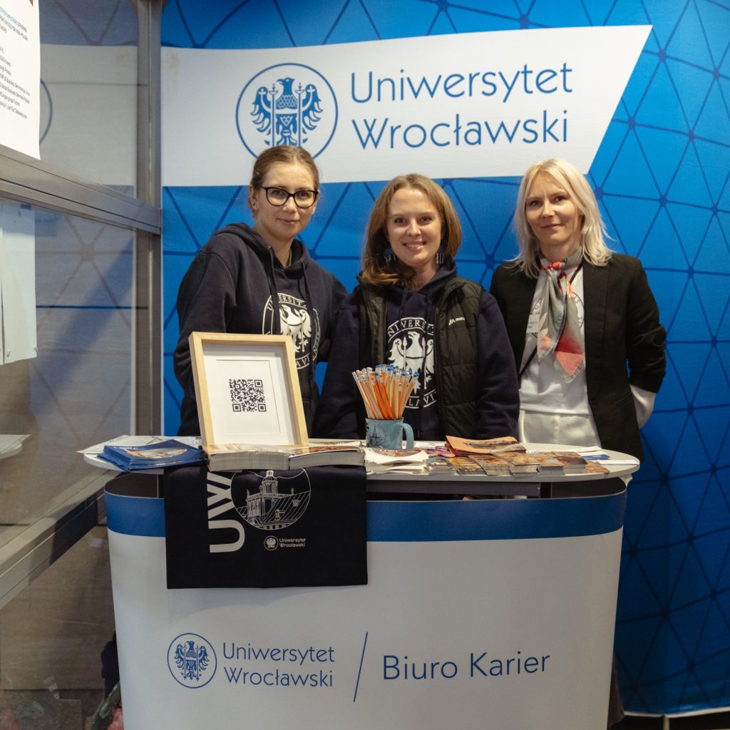 zdjęcie z Targów Pracy i Praktyk - zespół ABK